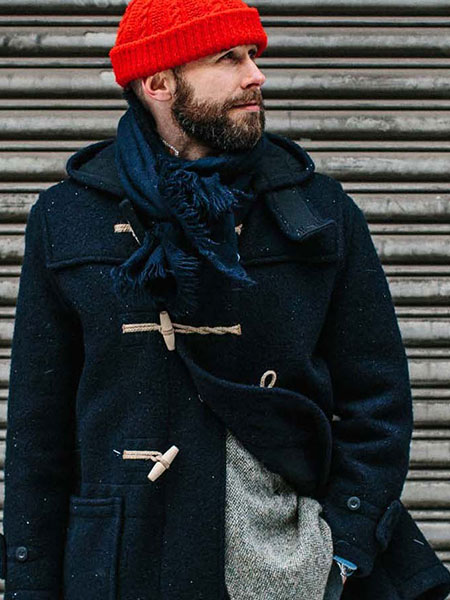 Duffle coat with a knitted hat