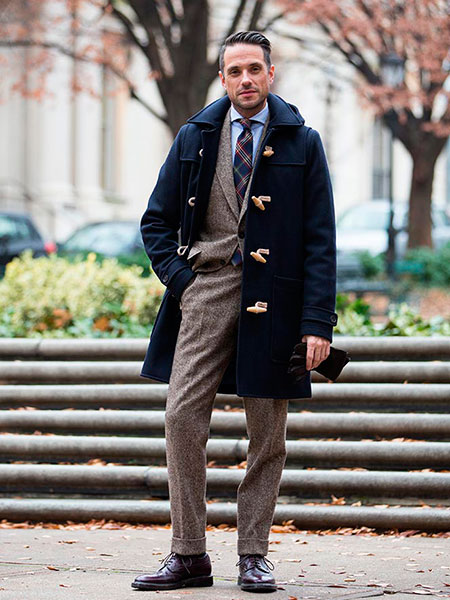 Duffle coat in the English style with a tweed suit